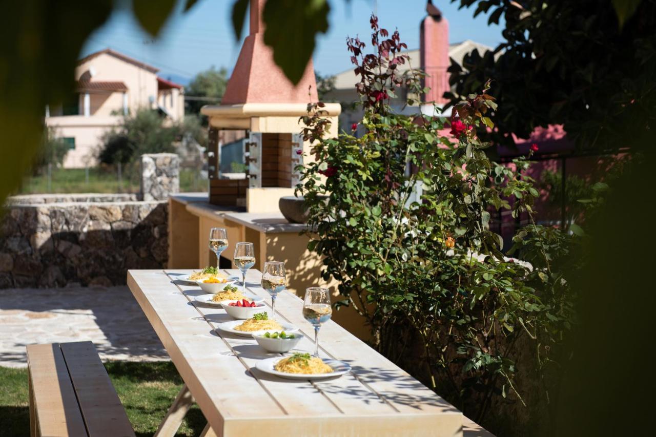Casa Dell Amore Petrití 外观 照片